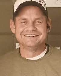 Wayne Roach's Instagram, Twitter & Facebook