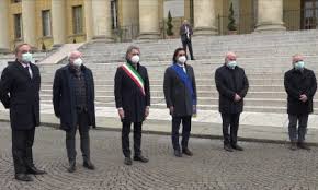 La camera nella mattina di giovedì 23 luglio ha approvato all'unanimità la giornata in memoria delle vittime del covid. Xevjov2vmcdzam