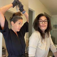 Alors que chez les hommes, c'est plus de 30% des moins de trente ans qui sont atteints par l'alopécie. Les Raisons De La Chute De Cheveux Chez Les Femmes Le Vrai Du Faux Madame Figaro