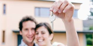 Wenn sie mit freunden ein haus kaufen oder bauen, sparen sie kosten, schultern das projekt gemeinsam und können sich im alltag gegenseitig unterstützen. Finanzierung Miete Was Unverheiratete Beim Hauskauf Wissen Sollten Kolner Stadt Anzeiger