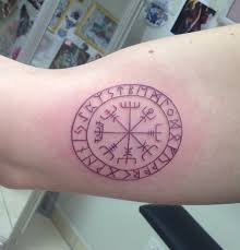 Vegvisir An Image Of A Compass From Scandinavian Mythology Found In Icelandic Scripts Accompanied By The Prose If Th Icelandic Tattoo Tattoos Viking Tattoos