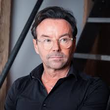 Neffs schwieriger Weg