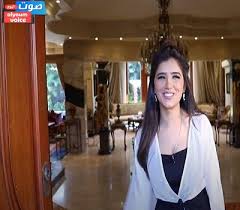 كريستيان فولف يعزم طلاق زوجته كريستيان فولف الرئيس الالماني السابق يعزم طلاق زوجته كما ذكرت تقارير صحفية أن الرئيس الألماني السابق كريستيان فولف وقرينته بيتينا يعتزمان الطلاق. Ø¯ÙŠÙƒÙˆØ± ÙÙŠÙ„Ø§ Ø§Ù„ÙÙ†Ø§Ù†Ø© Ù…ÙŠ Ø¹Ù…Ø± Ø¨Ø¹ÙŠØ¯Ø§ Ø¹Ù† Ù…Ù†Ø²Ù„Ù‡Ø§ ÙÙŠ Ù…Ø³Ù„Ø³Ù„ Ù„Ø¤Ù„Ø¤ ØµÙˆØª Ø§Ù„ÙŠÙˆÙ…