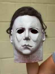 2022 Cosplay, the Ends Mask Rocks, it fits my noggin perfectly, I'm almost  want to purchase another one so I can really test my movie accurate  rehauling skills. The Coveralls this time