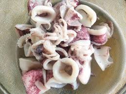 Tahun ni tak dapat balik kampung sebab #covid19 tapi leh makan kat sini jer. Step By Step Buat Sotong Celup Tepung Yang Sedap Rangup Tepung Tak Tanggal Waktu Digoreng Vanilla Kismis