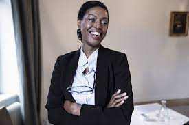 How To Become A Lawyer: Career Guide