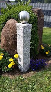 Granit Palisade Saule 72cm Mit 120mm Edelstahlkugel Garten Deko In 2020 Garten Deko Granit Palisaden Garten
