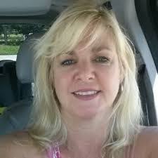 Robin Emanuel's Instagram, Twitter & Facebook