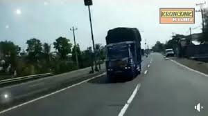 Check spelling or type a new query. Kisah Video Viral Truk Oleng Hantam Toyota Calya Di Sampang Madura Jadi Incaran Polisi Sejak Lama Tribunnews Com Mobile