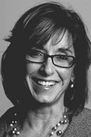 Michelle Ewing's Instagram, Twitter & Facebook