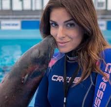 Según del daily mail, gessica notaro, de 28 años, quien trabajó como presentadora de televisión y es entrenadora de delfines fue atacada con ácido por su ahora una nueva víctima es gessica notaro, quien fue finalista de miss italia 2007 y quien tuvo una relación con edson taveres, quien es. Rimini Sfregiata Al Volto Con L Acido L Ex Miss Romagna Rischia Di Restare Cieca A 28 Anni