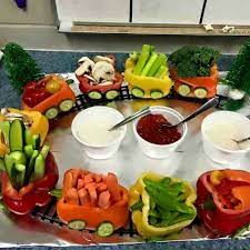 Pin By Claudia Villa On Kinder Vegetable Platter Veggie Train Recipes