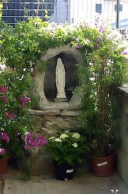 Pin Su Realizzazioni Articoli Sacri Grotte Per Statue E Madonne