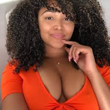 Wanted to be wholesome and introduce myself here! #guitarmaker #guitartok  #daisytempest #original #originalcreator