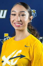 Evelyn Mireles's Instagram, Twitter & Facebook