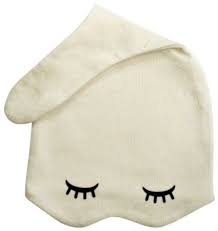 Adorable Zoe B Organic On The Go Sleepy Hat To Help Baby Catch Some Zzzzzz S A Sleeping Baby Makes For A Happy Organic Baby Hats Cool Baby Stuff Organic Baby