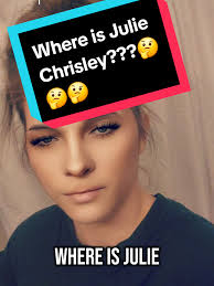 Tire and Julie and Julie's Press Conference