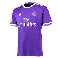 Das aktuelle real madrid trikot mit originaldruck >> bei klubtrikot.ch schnellste lieferung beratung versandkostenfrei >> jetzt zuschlagen! Real Madrid Neue Trikots Fur 2016 17 Prasentiert Und Bestellbar Real Total