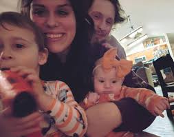 Woohooo!!! Surprise visit from my sister and niece!!!!❤️👍😘🏊🏼