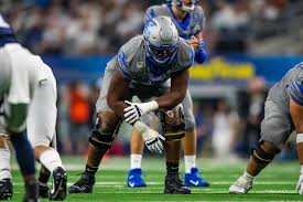 Memphis Obinna Eze Continues To Rely On Faith To Get Through A Difficult Year Bvm Sports Us