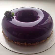 The Glossy Shine On These Delectable Looking Desserts Could Star In A Kitchen Aid Commercial Or They Could Sit On Your Cou Gateau Miroir Patissiere Patisserie