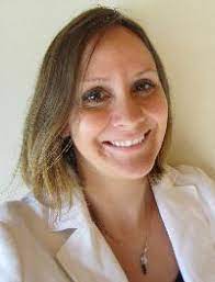 Der marcumarausweis wird meistens von pharmafirmen ausgegeben. German To English English To German Native Speaker