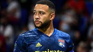 Pepe (bottom) struggled after moving to the premier league. Memphis Depay On The Verge Of Completing Move To Barcelona Football Espana
