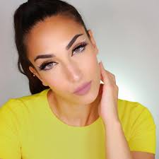 Pues como que este doble delineado de colorines me rasga más el ojo😍 Creo  que haré también la versión monocromática porque me ha flipado la técnica  (a pesar de que mi párpado