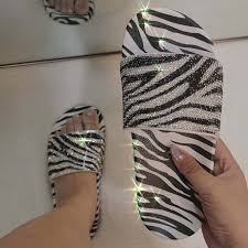 Купи онлайн Дамски сандали на платформа Гладиатор дамски обувки шиене на  обувки жена на Зебра апартамент токчета буци жени обувки сандали голям  размер ~ Дамски обувки - Stock-Sales.today