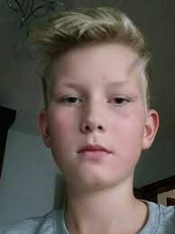 Leon Mahler's Instagram, Twitter & Facebook