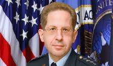 Hans georg maaßen on wn network delivers the latest videos and editable pages for news & events, including entertainment, music, sports, science according to classified documents of the german government, maaßen had agreed to transfer all data collected by the federal office for the protection. Maassen Setzt Gegen Snowden Und Den Nsaua Auf Desinformation Und Diskreditierung