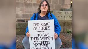 Gedling woman risks arrest at Defend Our Juries protest taking place  outside Nottingham court