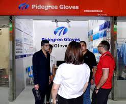 Black nitrile powder examination gloves. Vinyl Glove Nitrile Glove Surgical Latex Glove China Disposable Gloves Factory Pidegree Medical