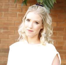 Amy Clare's Instagram, Twitter & Facebook