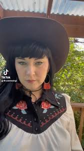 Colette Jones (@colettejonesmusic) • Instagram photos and videos