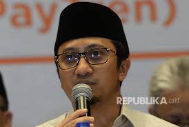 Pendakwah yang aktif di media sosial ini meninggal dalam kondisi berjuang melawan virus corona, tepat saat azan berkumandang buka puasa. Pentingnya Berzikir Menurut Ustaz Yusuf Mansur Republika Online