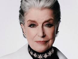 Especial Semana da Mulher: Tudo sobre Costanza Pascolato!