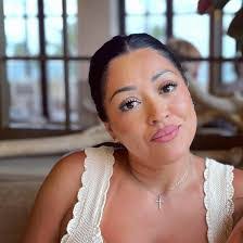 Yolanda Godinez's Instagram, Twitter & Facebook