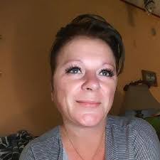 Tara Bertram's Instagram, Twitter & Facebook