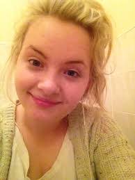 Hollie Mchugh's Instagram, Twitter & Facebook