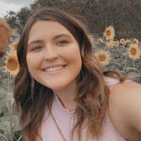 Sarah Keeler's Instagram, Twitter & Facebook