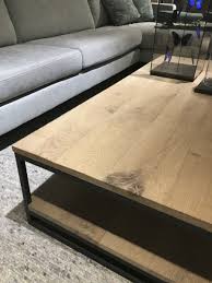 gebakken eiken salontafel vergrijsd met extra legplank kleinmeubelen collectie looiershuis salontafel tafel en stoelen tafels