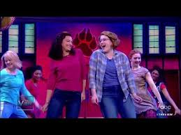 But now the dance is getting a big broadway makeover — and everyone's invited. Netflix Original Musical The Prom Coming To Netflix In December 2020 What S On Netflix