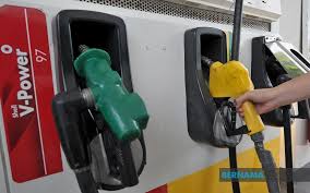 Minggu lalu, harga bahan api ron 97 turun sebanyak dua sen. Bernama Ron97 Up Three Sen Ron95 Diesel Unchanged