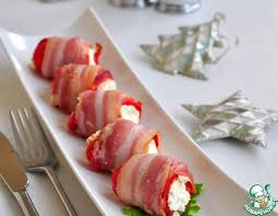 что должно быть на столе на новый 2017 год Recept Zakuska Iz Bolgarskogo Perca V Bekone Eda Zakuski Pitanie Recepty