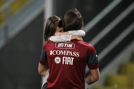 Il presidente zhang è arrivato in sede. Gli Azzurri Si Allenano A Palermo L Abbraccio Di Conte Alla Figlia Vittoria Giornale Di Sicilia