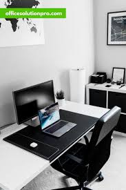 Best Computer Chair For Long Hours Of Sitting Office Setup Ideas Inspiration Ergonomic Concept Home Office Setup Masculine Home Offices Minimalist Desk