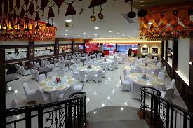 Selanjutnya kantor cabang bpjs kabupaten sidoarjo, jawa timur akan menyampaikan tanggapan tertulis atas pengajuan kerjasama kepada alamat email calon pendaftar fasilitas kesehatan. Exterior Sederhana Sa Juanda Picture Of Restoran Sederhana Masakan Padang Jakarta Tripadvisor