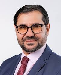 Ali Assaf's Instagram, Twitter & Facebook