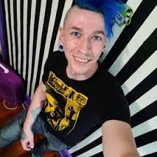 Billy Saylor's Instagram, Twitter & Facebook